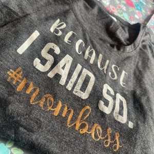 Maurices floral graphic tee M